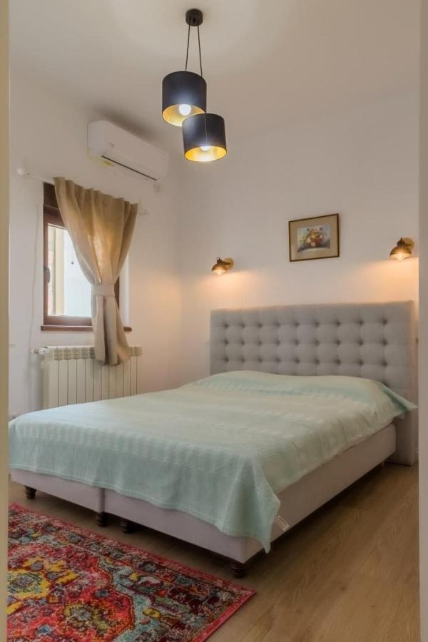 Inova Central Apartment Bukarest Exterior foto